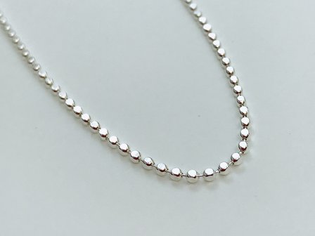 ketting geslepen bolletjes