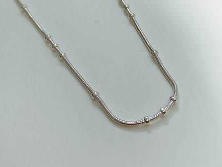 snake ketting met bolletjes
