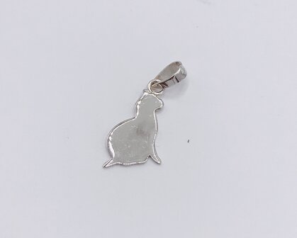 hanger poes 1