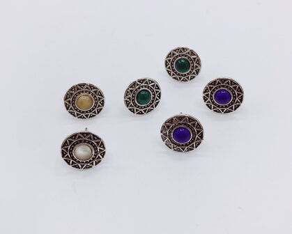 oorbellen met half edelstenen in mandala zetting