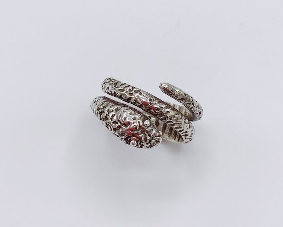 ring "snake"