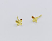 oorbellen verguld met vlindertje