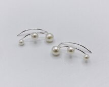 earclimber met 3 parels