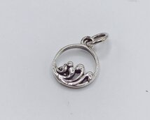 hanger sea with waves