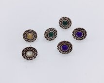 oorbellen met half edelstenen in mandala zetting oorbellen met half edelstenen in mandala zetting