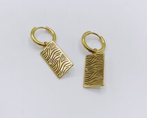 creolen met zebrastreepjes