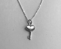 hanger met hart en sleutel hanger met hart en sleutel