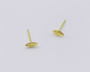 oorbellen met mini blaadjes